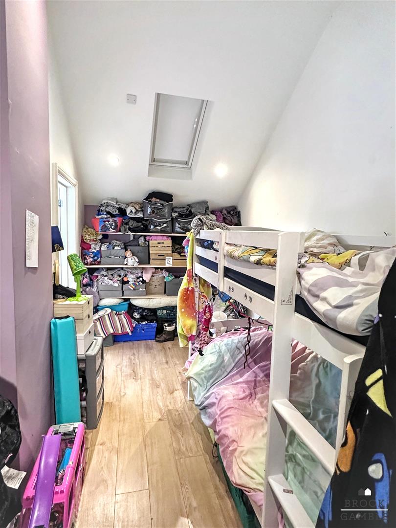 5 Bedroom House. Hodcombe Close in Eastbourne, 18